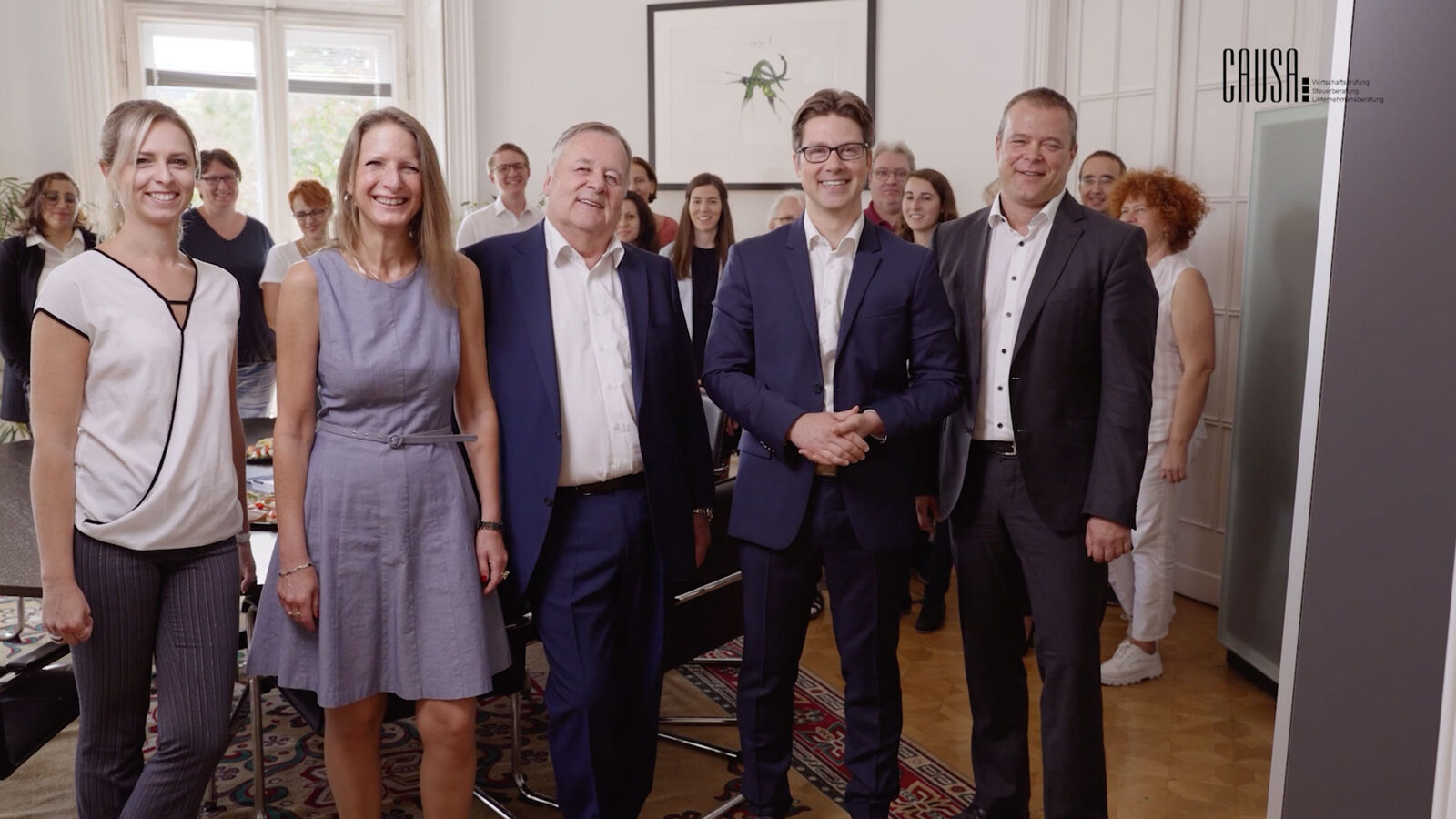 Team von Causa Rödl in den Räumen der Kanzlei in Wien